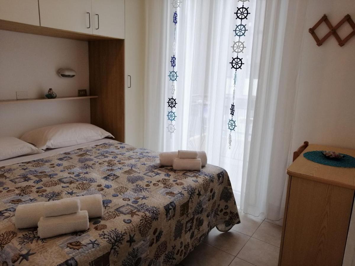 Hotel Alba Римини Экстерьер фото