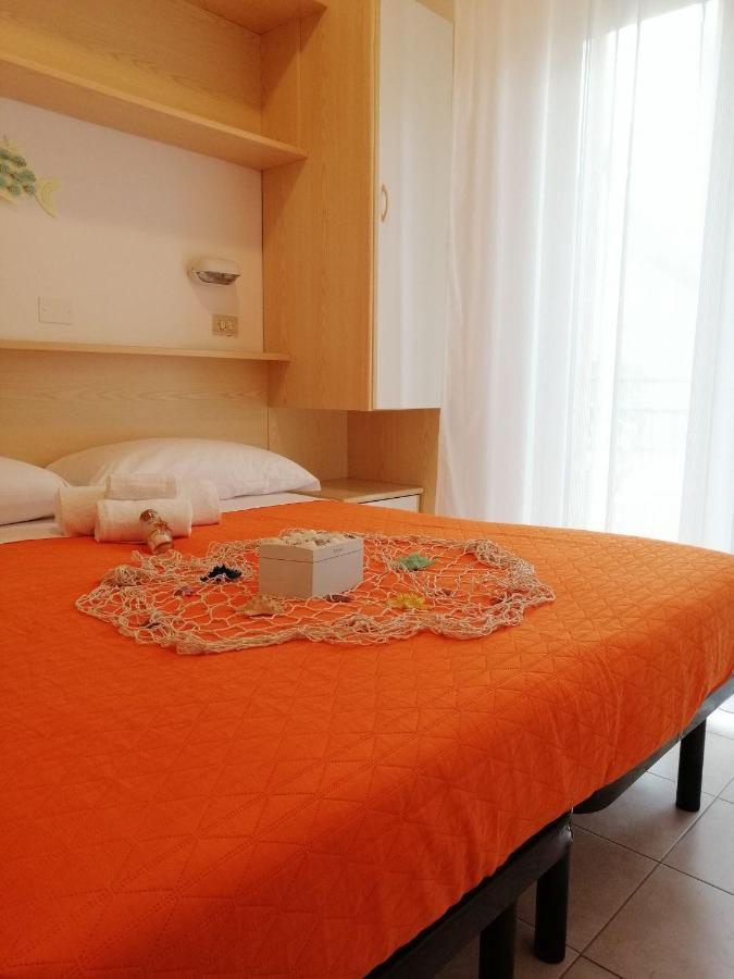Hotel Alba Римини Экстерьер фото
