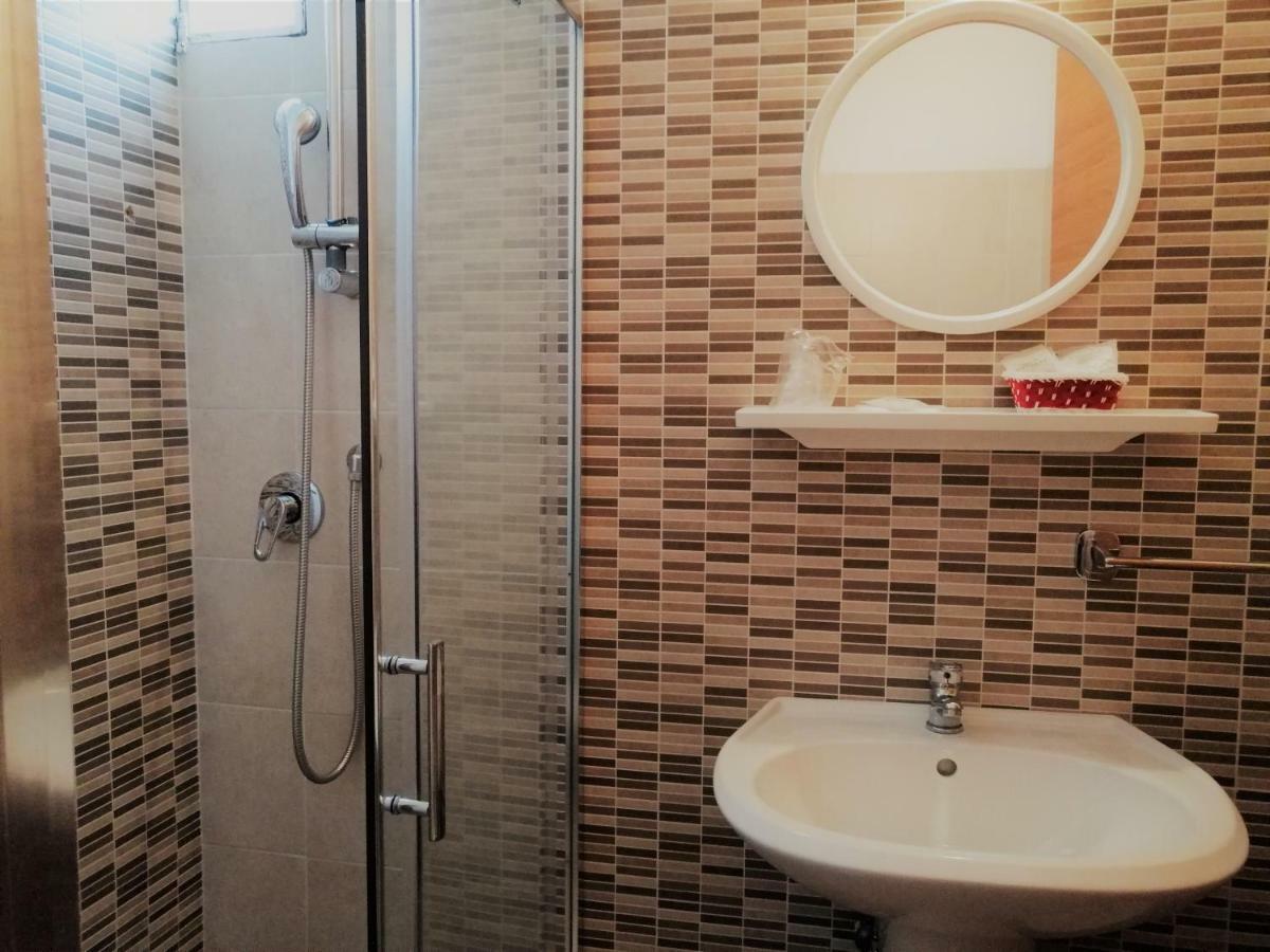 Hotel Alba Римини Экстерьер фото